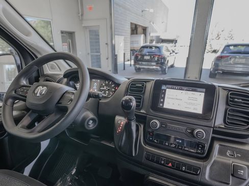 Used 2024 RAM ProMaster 3500 FWD image 19