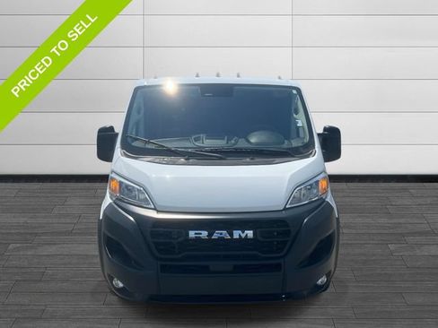 Used 2025 RAM ProMaster 2500 w/ Convenience Group FWD image 8