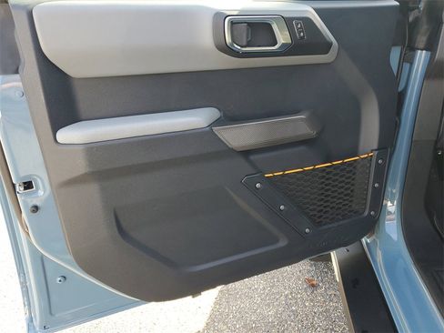 Used 2023 Ford Bronco Badlands image 8