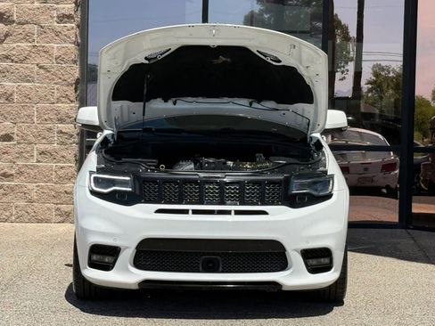 Used 2019 Jeep Grand Cherokee SRT image 21