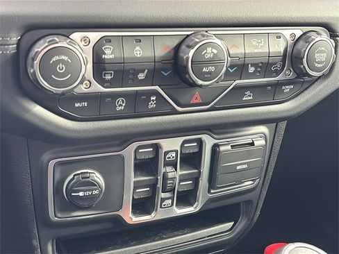 New 2026 Jeep Gladiator Sport image 32