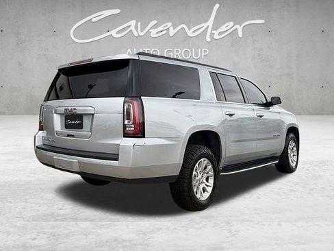 Used 2019 GMC Yukon XL SLT w/ Open Road Package AWD/4WD image 16