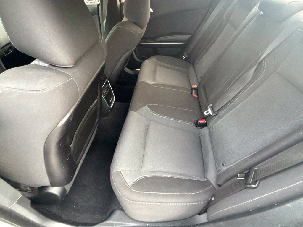 Used 2019 Dodge Charger SXT RWD image 23