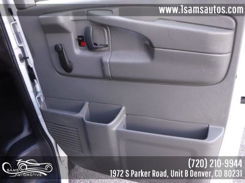 Used 2009 Chevrolet Express 1500 AWD image 37