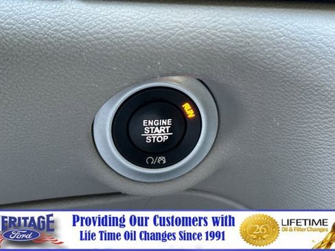 Used 2021 Chrysler Pacifica Touring-L FWD image 23