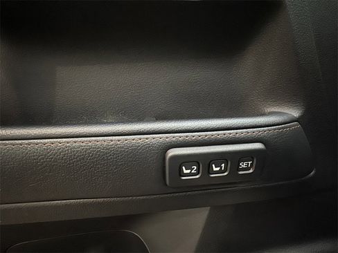 Used 2021 Toyota 4Runner Limited image 11