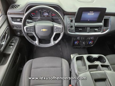 Used 2022 Chevrolet Suburban LS RWD image 13