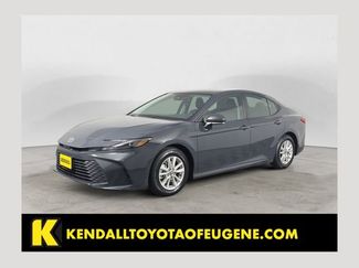 Used 2025 Toyota Camry LE video 1