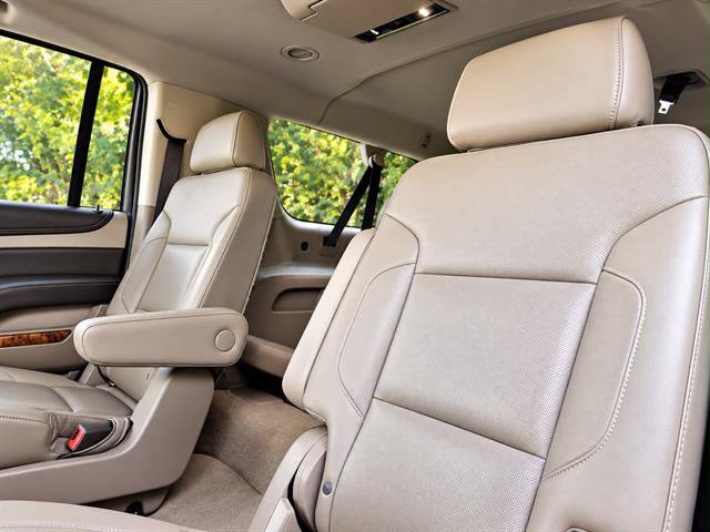 Used 2018 Chevrolet Suburban Premier AWD/4WD image 14