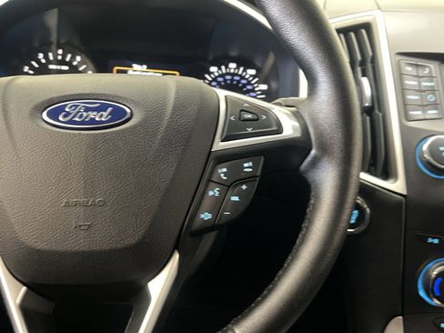 Used 2016 Ford Edge SEL image 34