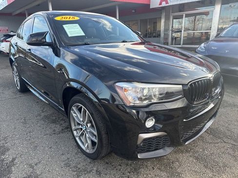 Used 2018 BMW X4 M40i image 3