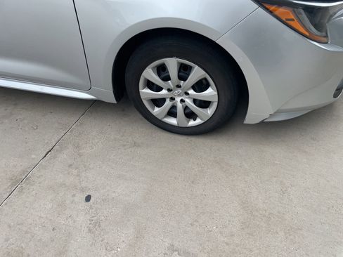 Used 2024 Toyota Corolla LE FWD image 4