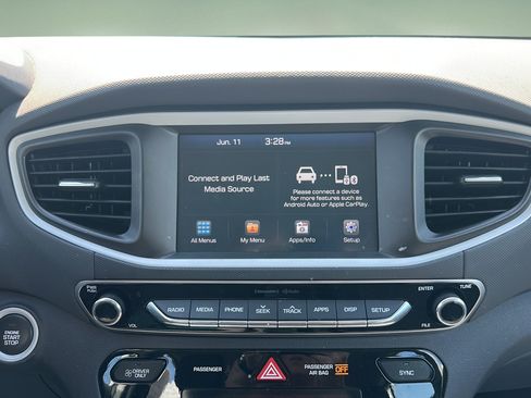 Used 2019 Hyundai Ioniq Blue FWD image 11