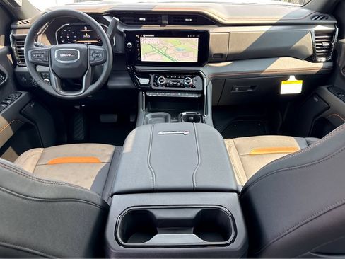 New 2026 GMC Sierra 2500 AT4 w/ AT4 Premium Plus Package AWD/4WD image 11