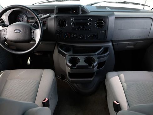 Used 2014 Ford E-350 and Econoline 350 XLT image 11