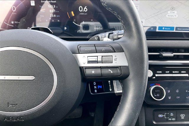 Certified 2025 Hyundai Tucson Limited AWD/4WD image 21