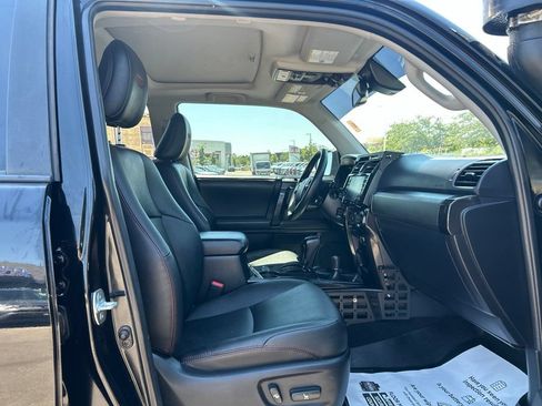 Used 2020 Toyota 4Runner Venture w/ Moonroof Package AWD/4WD image 13