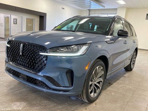 New 2026 Lincoln Aviator AWD w/ Jet Appearance Package image 4