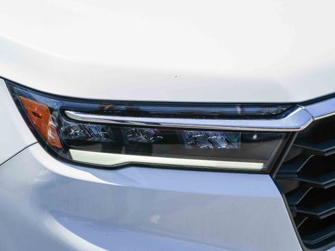 Used 2025 Honda Pilot EX-L image 2