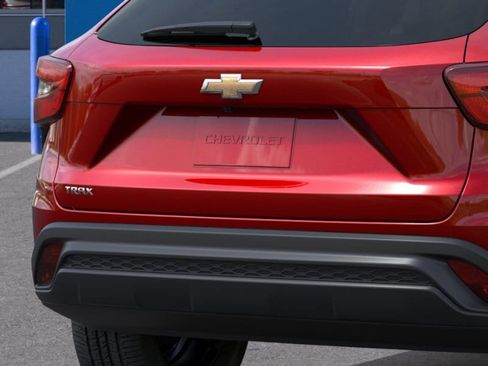 New 2026 Chevrolet Trax LS FWD image 38