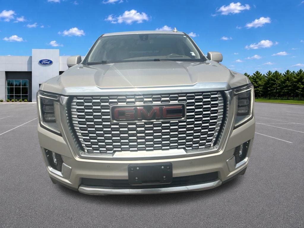 Used 2021 GMC Yukon Denali AWD/4WD image 3