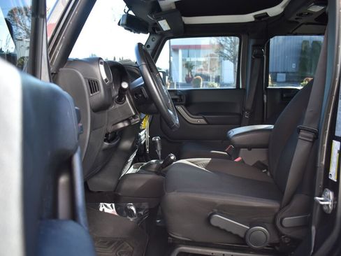 Used 2017 Jeep Wrangler Unlimited Sport w/ Quick Order Package 24S image 18