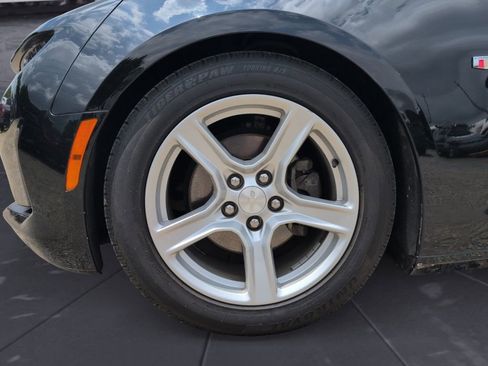Used 2020 Chevrolet Camaro LT RWD image 22
