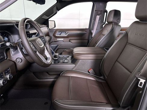 Used 2025 GMC Sierra 1500 Denali image 20