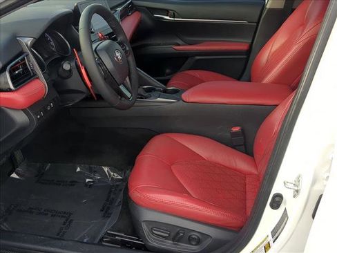 Used 2021 Toyota Camry SE FWD image 13
