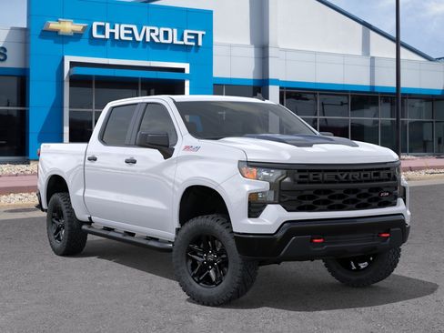 New 2026 Chevrolet Silverado 1500 Custom Trail Boss w/ LPO, Dark Essentials Package AWD/4WD image 7