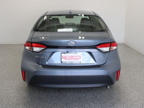 Used 2025 Toyota Corolla LE FWD image 8
