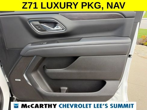 Used 2024 Chevrolet Tahoe Z71 w/ Luxury Package AWD/4WD image 29