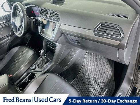 Used 2022 Volkswagen Tiguan SE R-Line AWD/4WD image 31