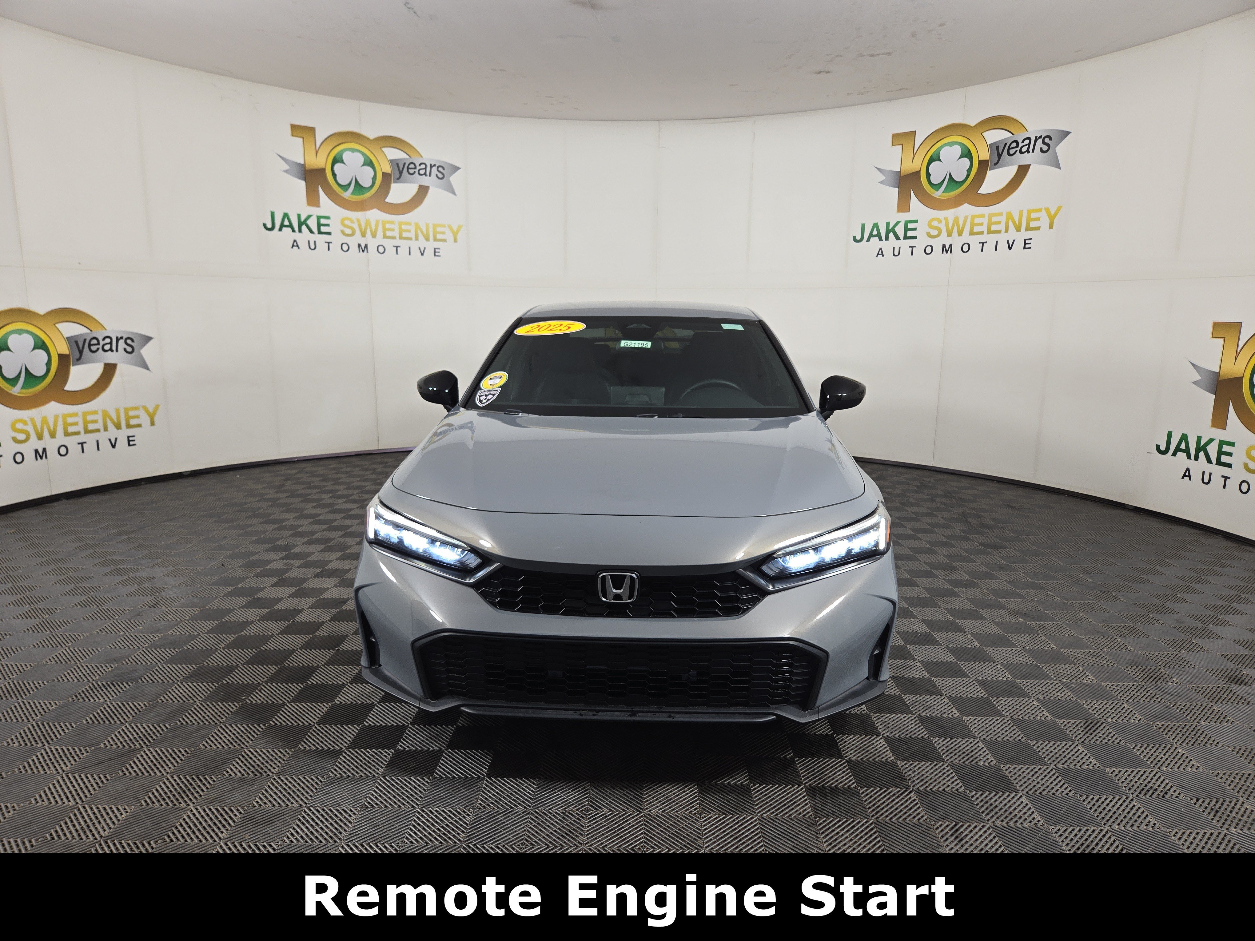 Used 2025 Honda Civic Sport image 2