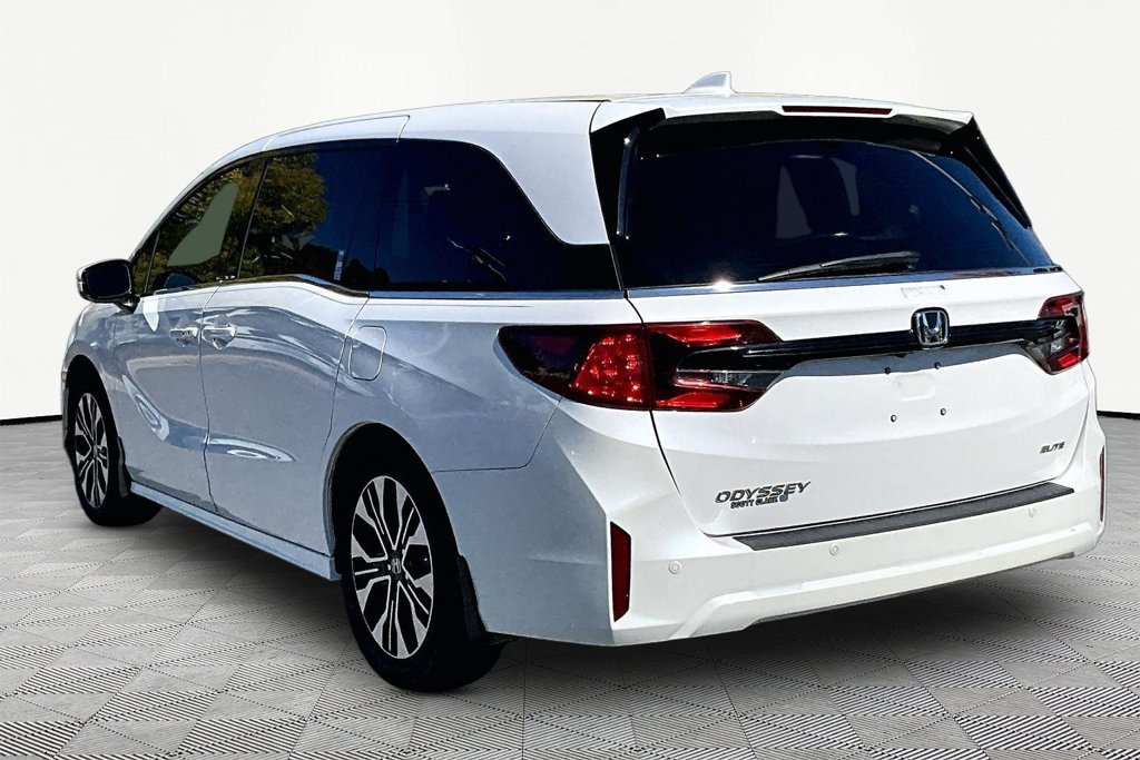 Used 2025 Honda Odyssey Elite image 5