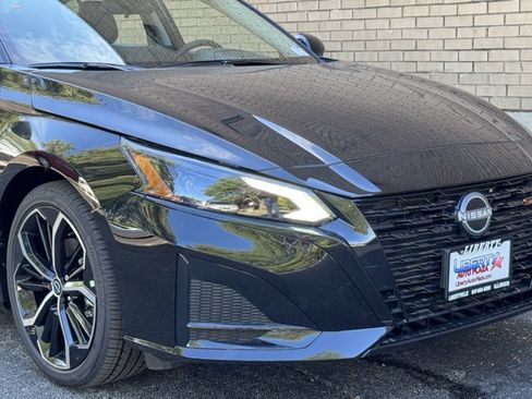 New 2026 Nissan Altima 2.5 SR FWD image 4