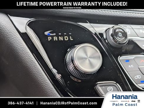 New 2026 Chrysler Pacifica Select FWD image 24