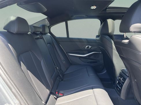 Used 2025 BMW 330i Sedan w/ Convenience Package image 29