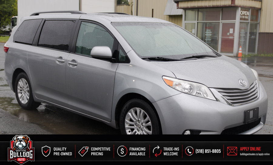 Used 2016 Toyota Sienna XLE FWD image 8