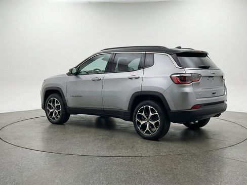 Used 2025 Jeep Compass Limited AWD/4WD image 6