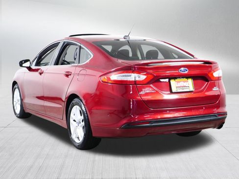 Used 2013 Ford Fusion SE FWD image 5