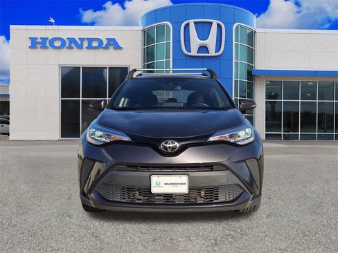 Used 2021 Toyota C-HR XLE image 8