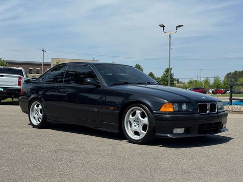 Used 1995 BMW M3 Coupe RWD image 2