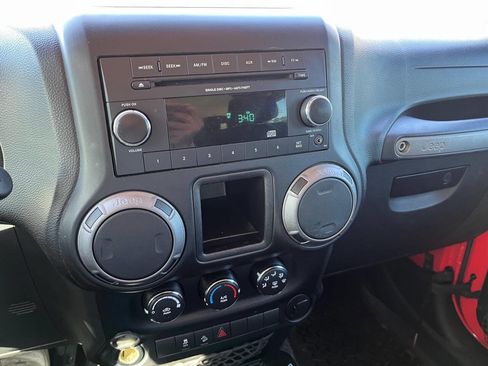 Used 2013 Jeep Wrangler Sport image 16