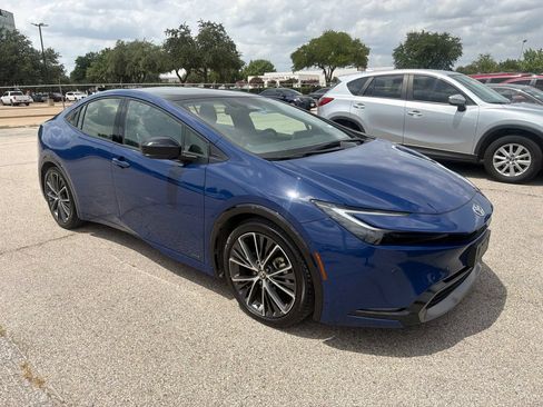 Used 2023 Toyota Prius Limited w/ Limited Premium Package AWD/4WD image 3