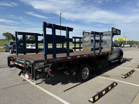 Used 2017 RAM 5500 Tradesman w/ Payload Upgrade Package image 3