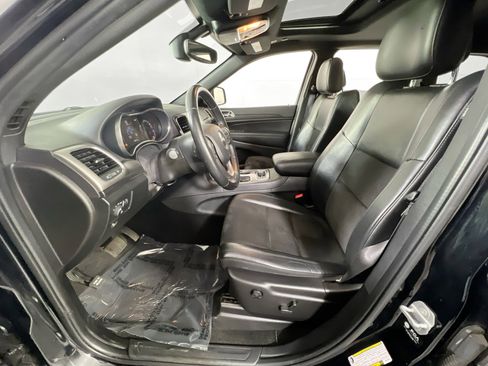 Used 2022 Jeep Grand Cherokee Laredo X image 21