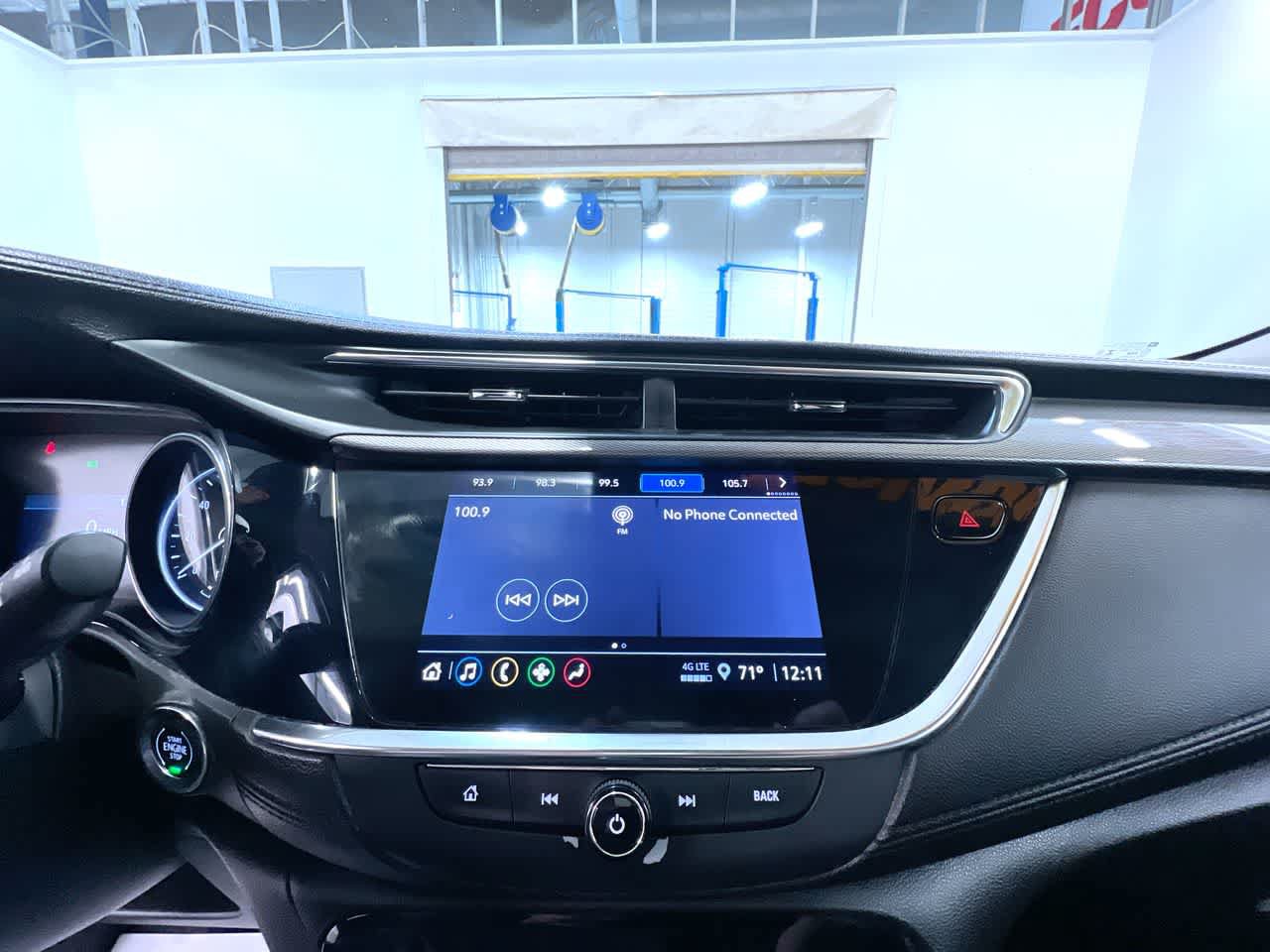 Used 2021 Buick Encore GX Select w/ Sport Touring Package FWD image 24