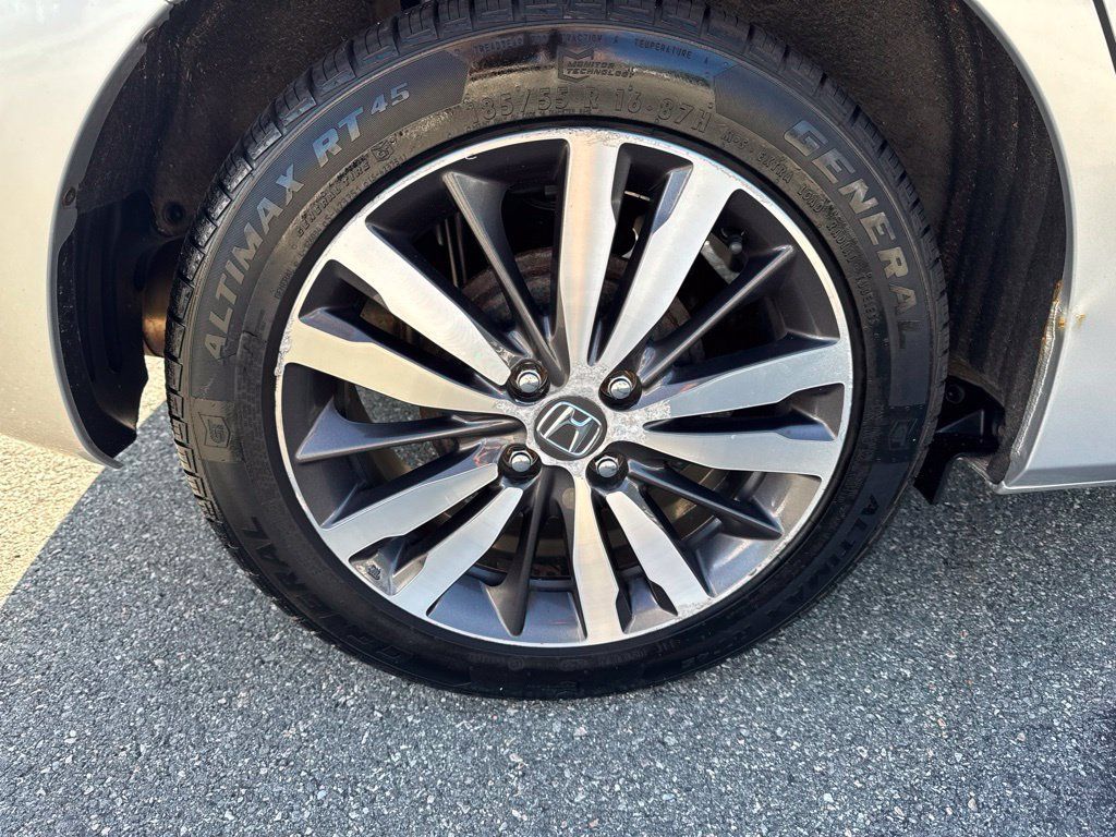 Used 2016 Honda Fit EX image 14