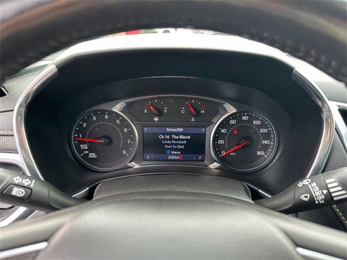 Used 2022 Chevrolet Equinox Premier image 26